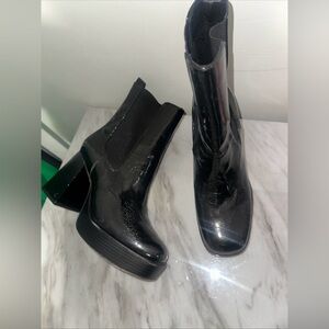 Sam Edelman Black Heeled Boots Sleek and Versatile